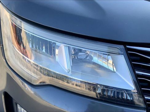 Used 2016 Ford Explorer Limited FWD image 27
