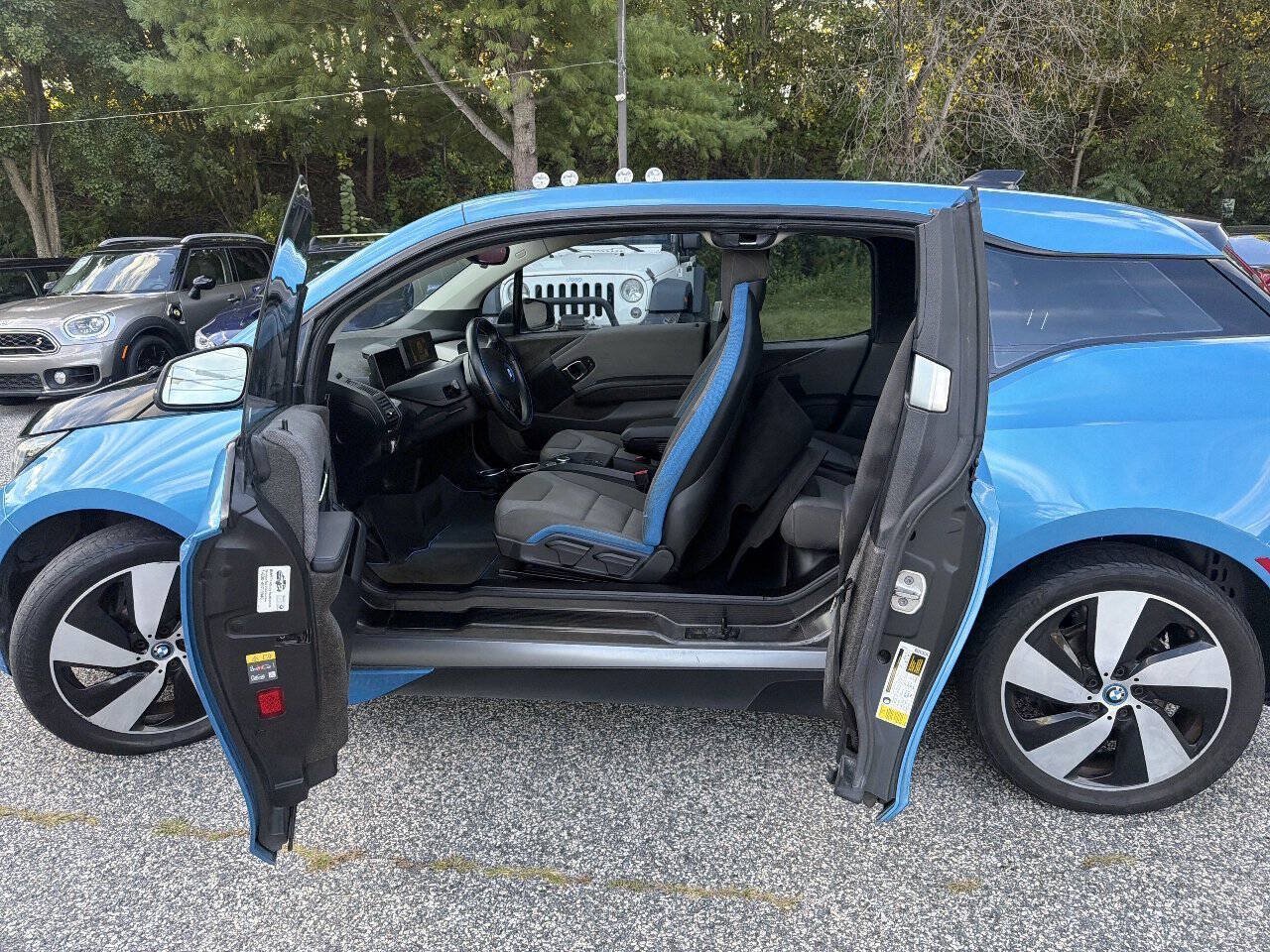 Used 2017 BMW i3 w/ Range Extender RWD image 12