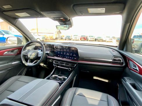 New 2026 Chevrolet Traverse Z71 w/ Enhanced Driving Package image 40