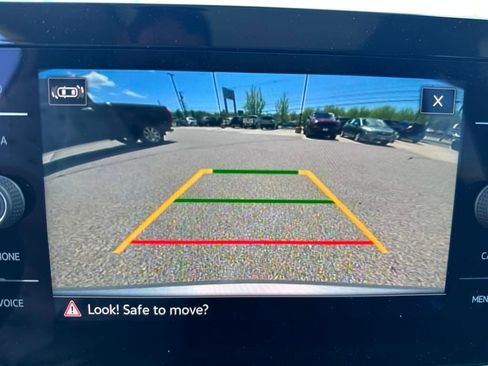 New 2025 Volkswagen Taos SEL image 20