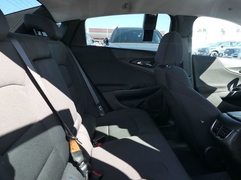 Used 2023 Chevrolet Malibu LT w/ Sport Edition image 23