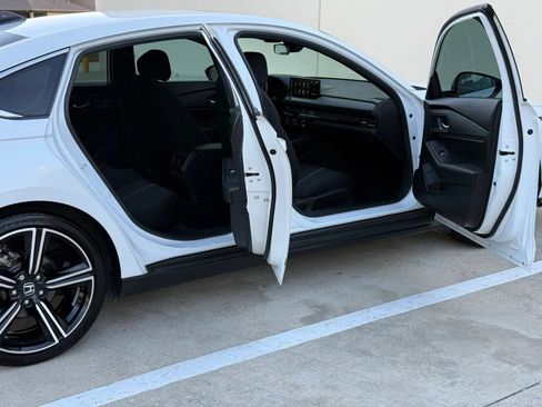 Used 2025 Honda Accord Sport image 18