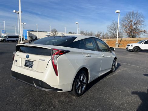 Used 2016 Toyota Prius Three Touring image 43