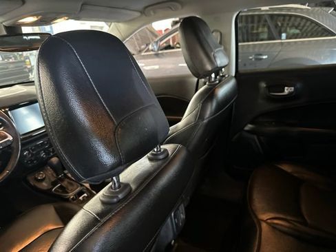 Used 2019 Jeep Compass Limited AWD/4WD image 14