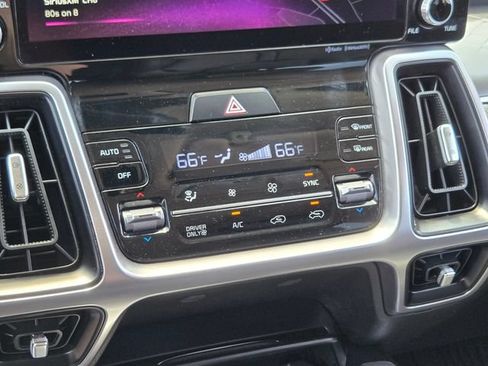 Used 2023 Kia Sorento EX w/ Panoramic Sunroof Package AWD/4WD image 33
