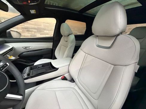 New 2026 Hyundai Tucson Limited image 18