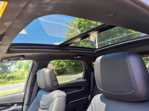 Used 2026 Cadillac XT5 Premium Luxury w/ LPO, Floor Liner Package AWD/4WD image 16