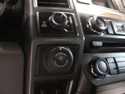 Used 2018 Ford F150 XLT w/ XTR Package image 21