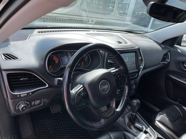 Used 2020 Jeep Cherokee Trailhawk w/ Comfort/Convenience Group AWD/4WD image 7