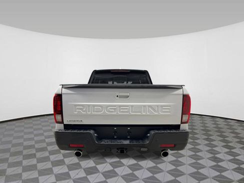New 2026 Honda Ridgeline Black Edition image 4