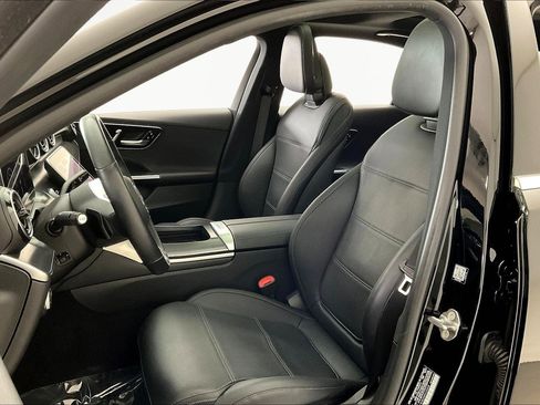 Certified 2022 Mercedes-Benz C 300 4MATIC Sedan image 21