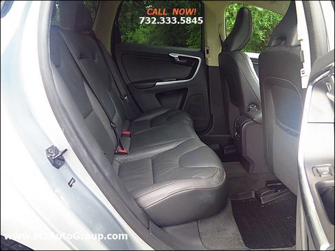 Used 2013 Volvo XC60 T6 image 16