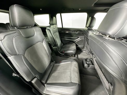 Used 2022 Jeep Grand Cherokee L Altitude image 27