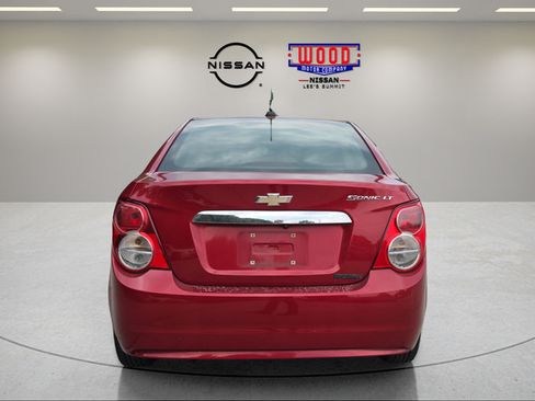 Used 2015 Chevrolet Sonic LT FWD image 3