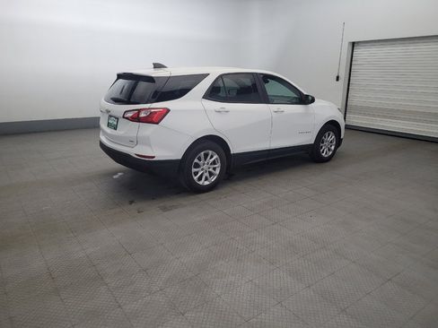 Used 2021 Chevrolet Equinox LS w/ LS Convenience Package AWD/4WD image 10