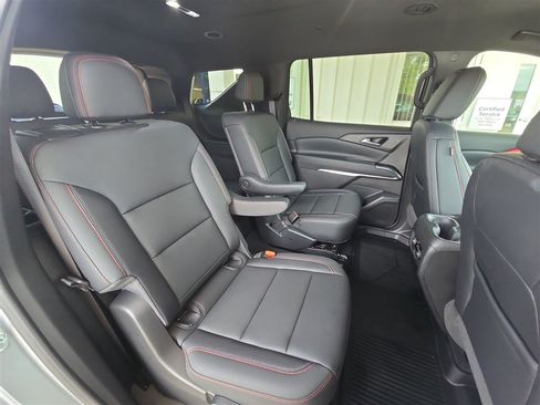 Used 2025 Chevrolet Traverse Z71 AWD/4WD image 26