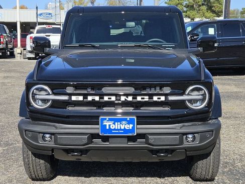 New 2025 Ford Bronco Outer Banks image 3
