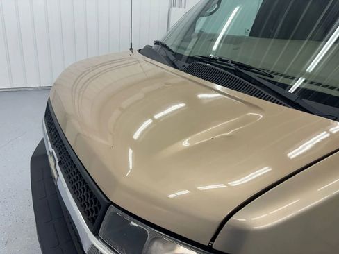 Used 2012 Chevrolet Express 2500 w/ Power Package image 20