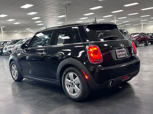 Used 2016 MINI Cooper 2-Door Hardtop image 5