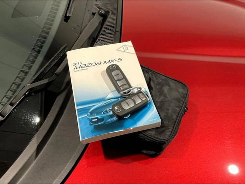 Used 2015 MAZDA MX-5 Miata Grand Touring w/ Premium Package RWD image 31
