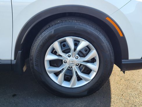 Used 2024 Honda CR-V LX image 5