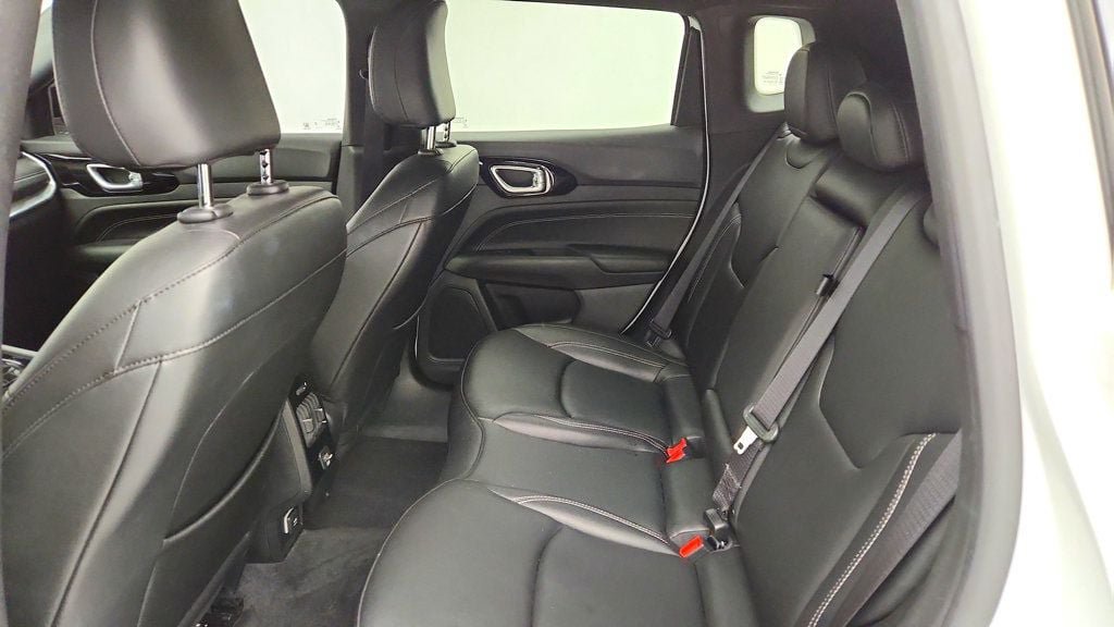 Used 2024 Jeep Compass Limited w/ High Altitude Package AWD/4WD image 20