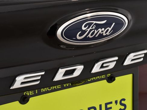 Used 2023 Ford Edge SEL AWD/4WD image 23
