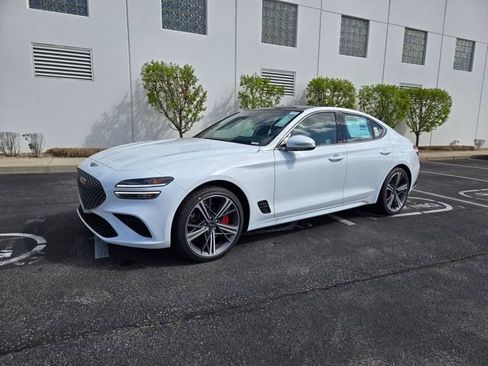 Used 2025 Genesis G70 2.5T w/ Sport Prestige Package image 2