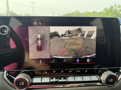 New 2026 GMC Canyon Elevation w/ Convenience Package image 16