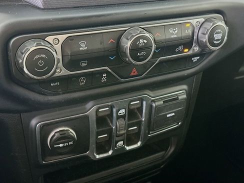 Used 2020 Jeep Gladiator Sport w/ Quick Order Package 23S AWD/4WD image 20