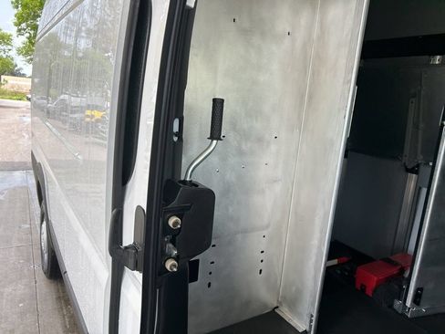 Used 2024 RAM ProMaster 3500 w/ Delivery Van Package FWD image 27