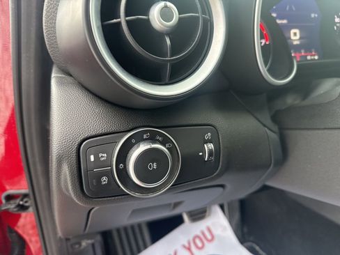 Used 2022 Alfa Romeo Giulia Sprint image 15