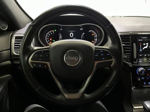 Used 2019 Jeep Grand Cherokee Altitude AWD/4WD image 18
