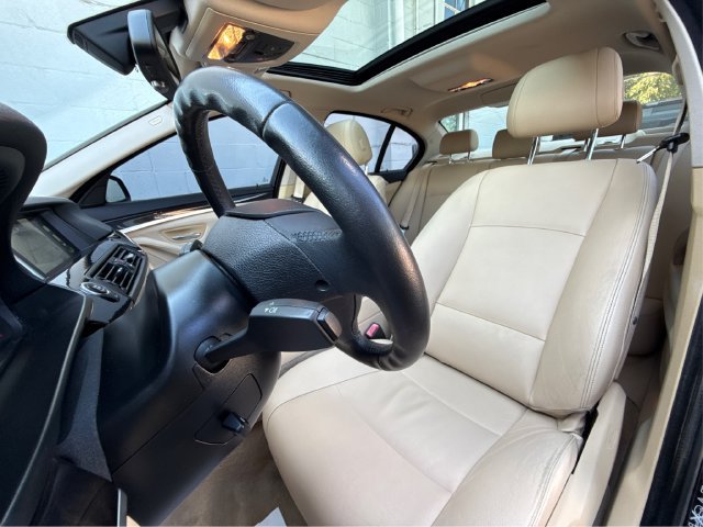Used 2014 BMW 535i xDrive Sedan AWD/4WD image 24