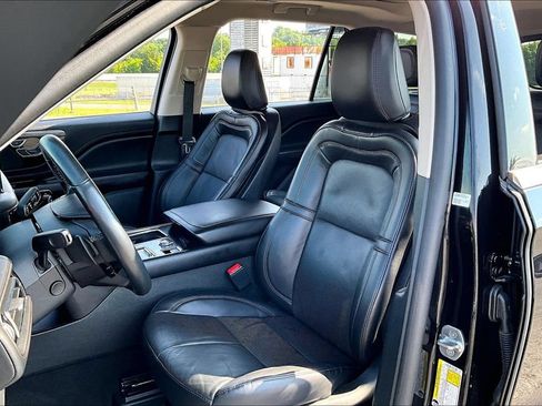 Used 2024 Lincoln Aviator Reserve AWD/4WD image 23