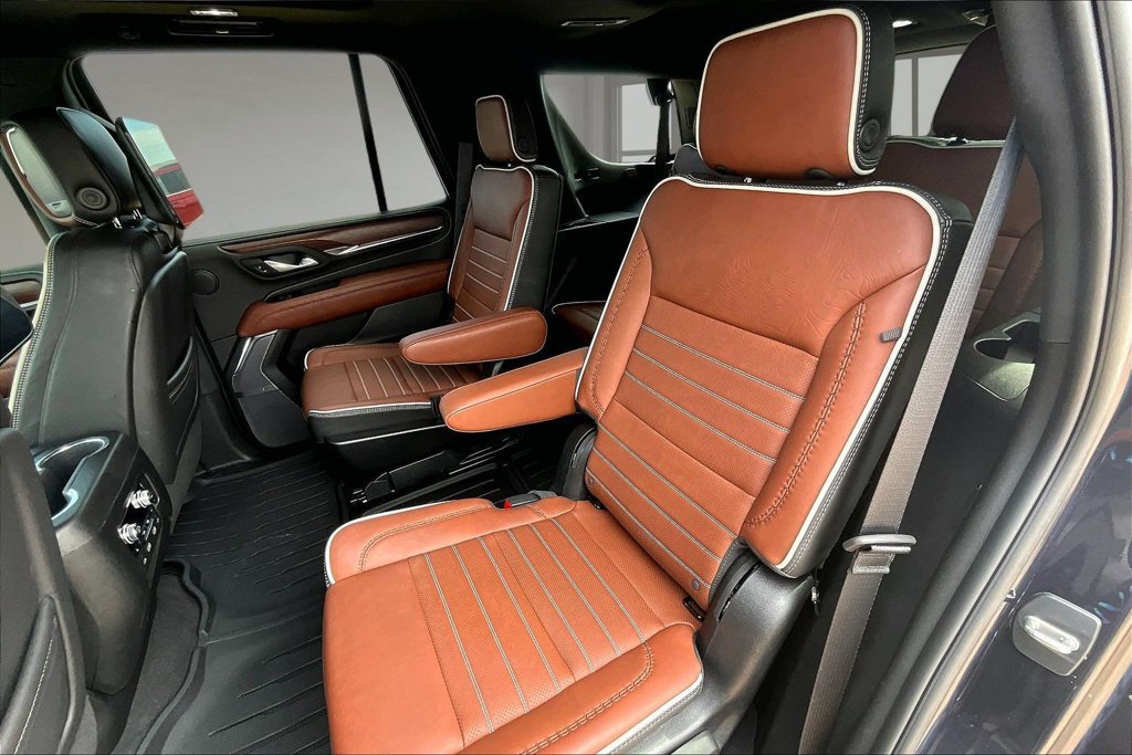 Used 2023 GMC Yukon Denali Ultimate AWD/4WD image 26