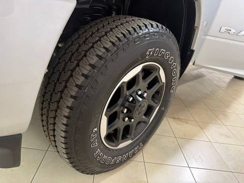Used 2026 RAM 2500 Laramie AWD/4WD image 31