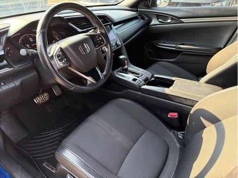 Used 2020 Honda Civic Sport image 2