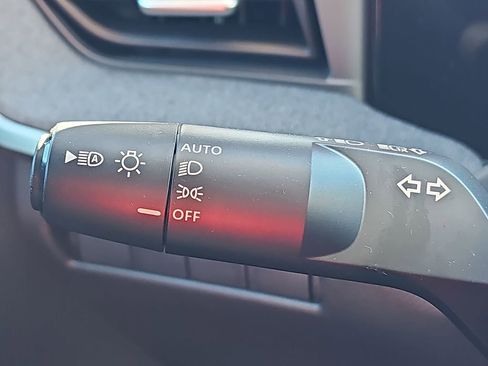 New 2026 Nissan Kicks SV w/ Charging Package image 28