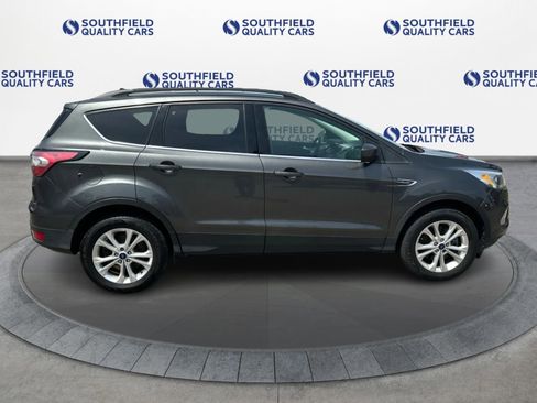 Used 2018 Ford Escape SEL AWD/4WD image 8