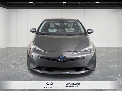 Used 2017 Toyota Prius Two image 8