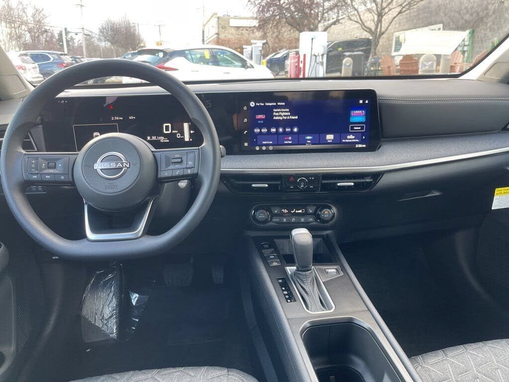 Used 2026 Nissan Kicks SV w/ SV Premium Package AWD/4WD image 22