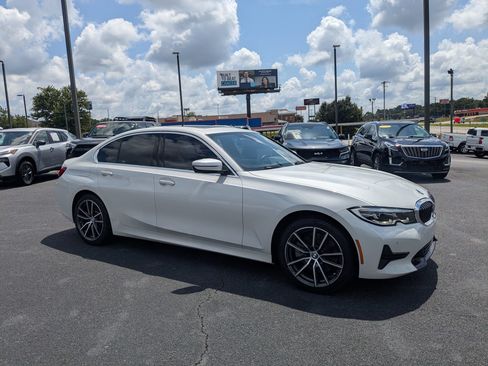 Used 2019 BMW 330i Sedan w/ Convenience Package RWD image 3