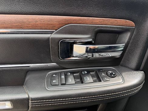 Used 2018 RAM 2500 Laramie AWD/4WD image 13