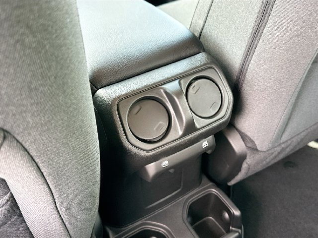 New 2026 Jeep Gladiator Sport AWD/4WD image 18
