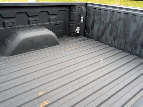 Used 2023 Chevrolet Silverado 1500 RST image 10