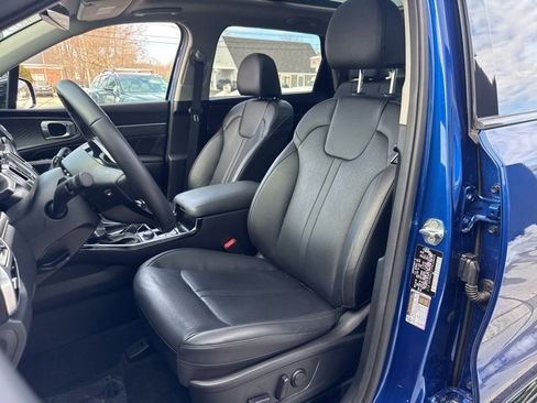 Used 2023 Kia Sorento SX image 10