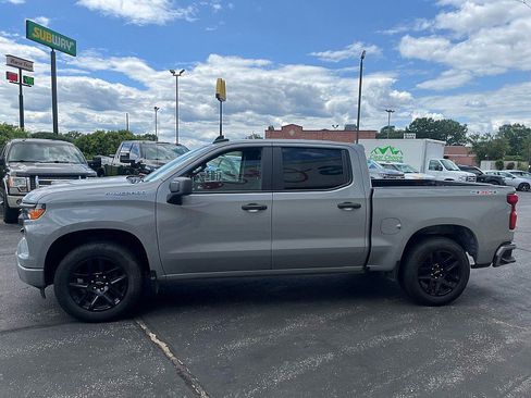 Used 2024 Chevrolet Silverado 1500 Custom AWD/4WD image 5