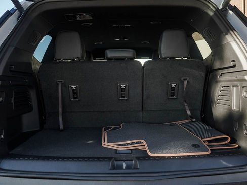 New 2025 GMC Acadia AT4 image 8