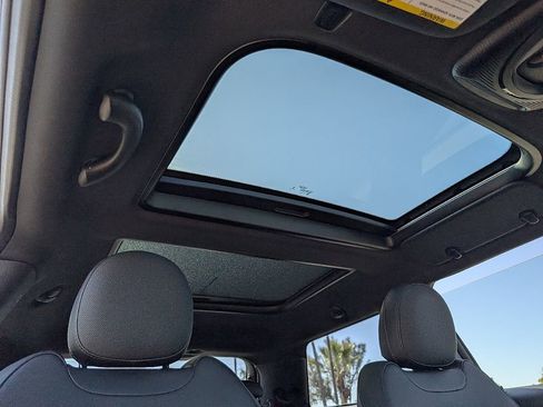 Used 2022 MINI Cooper S w/ Premium Package image 21